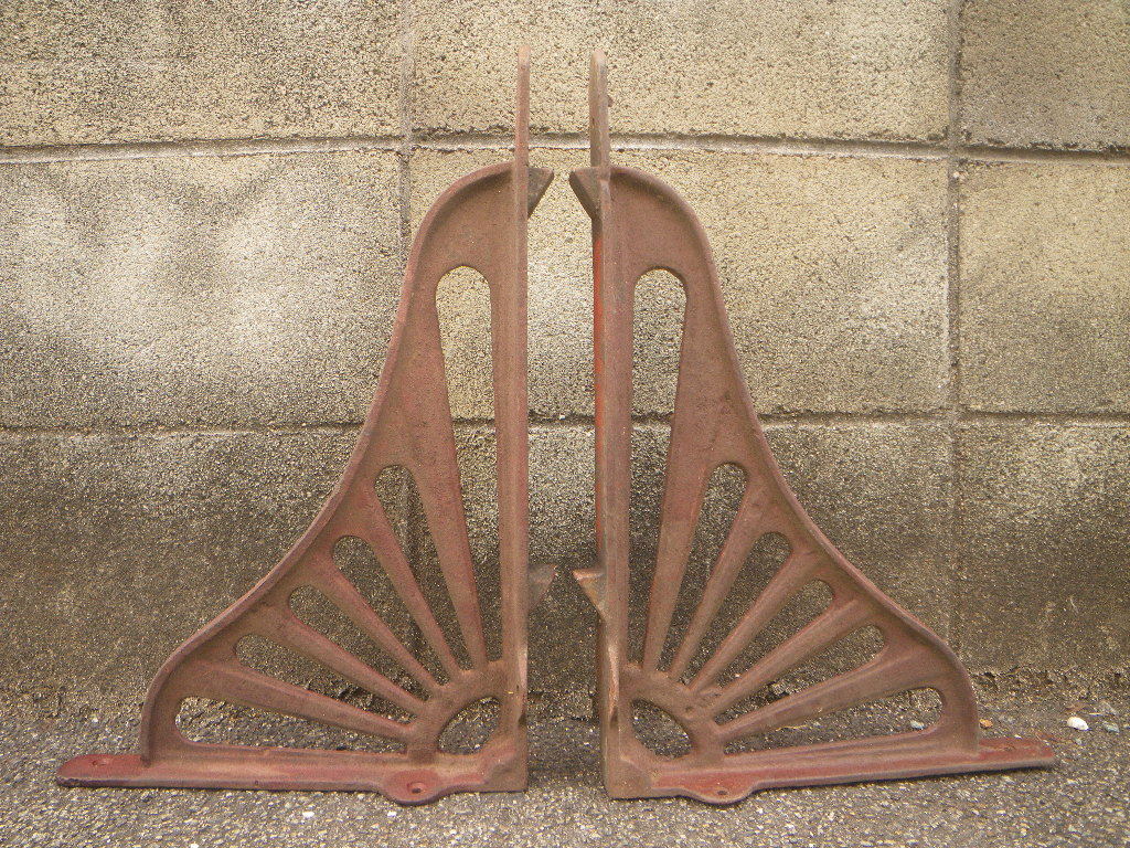 古材 鉄 アイアン   レトロ アンティーク アールデコ 鋳物
