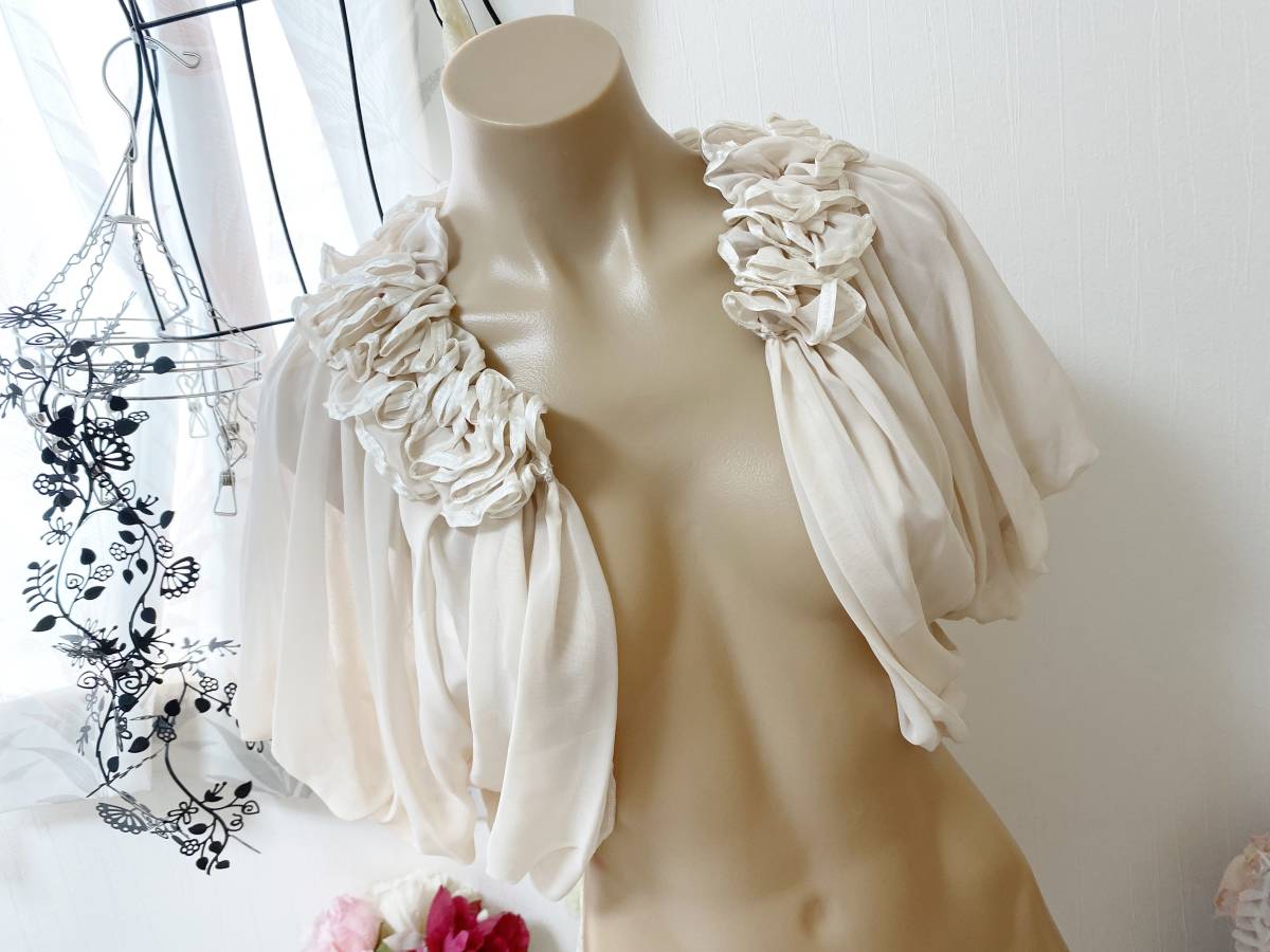 レディス9Mサイズ ST2C Luxe シフォンボレロ バルーンパフ袖 ドレスなどに合わせて・・・ ベージュ|PayPayフリマ 美品 SJ2C Luxe ボリュームフリルボレロ 11号 黒