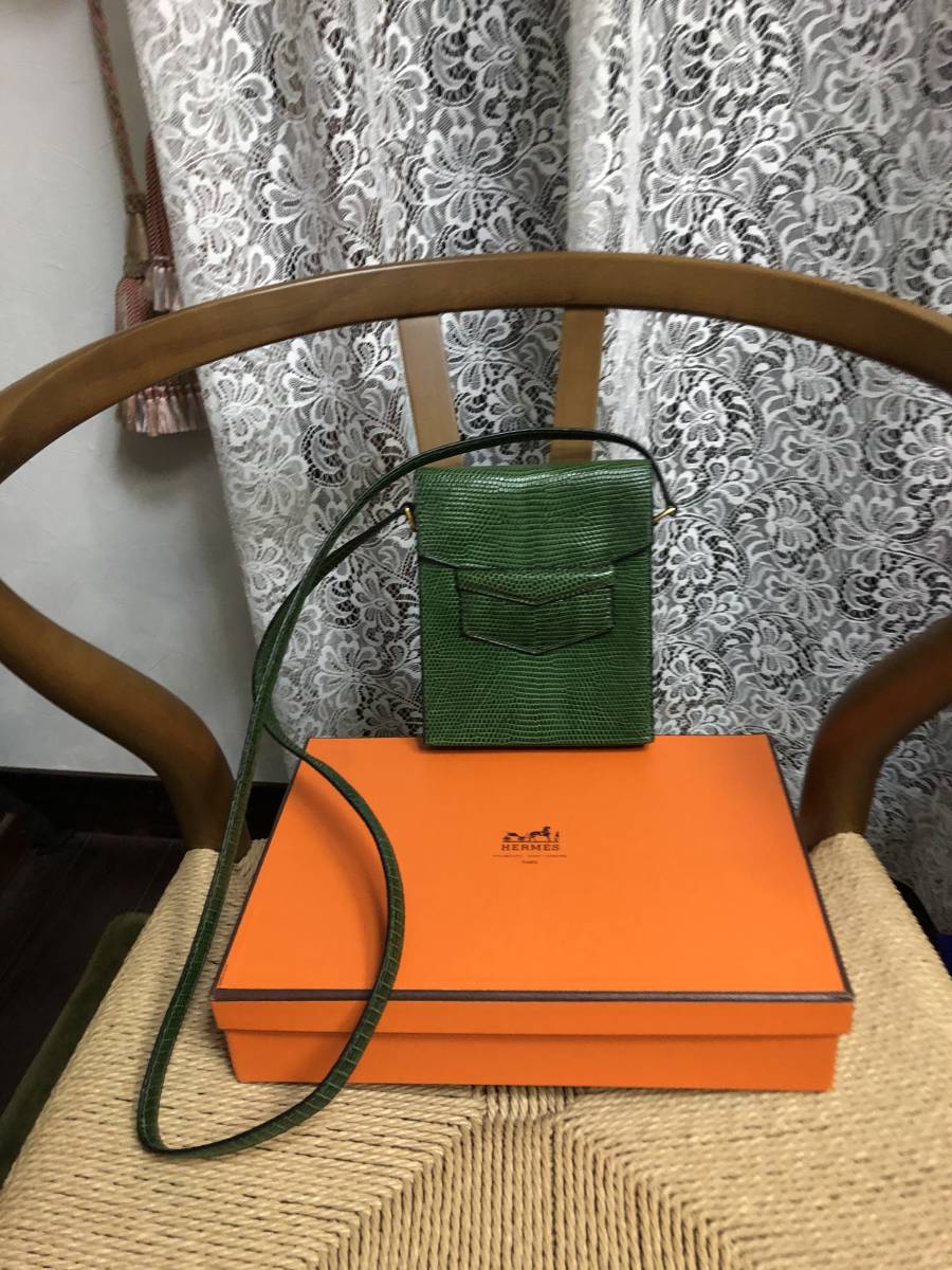 ★激レア！本物 HERMES エルメス ヴィンテージ ショルダーバッグ リザード素材 トカゲ革 お洒落なグリーン色Vertの画像2