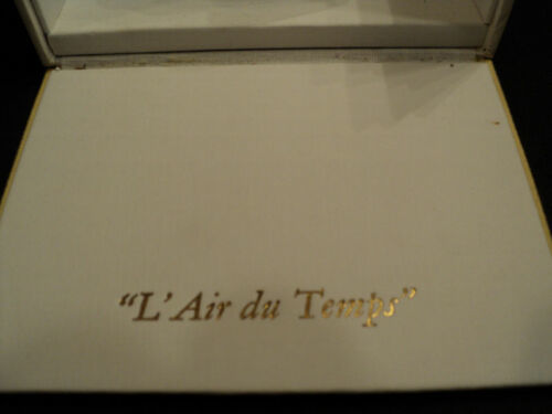 ラリック NINA RICCI L´ AIR DU TEMPS パーフムボトル Lalique-
