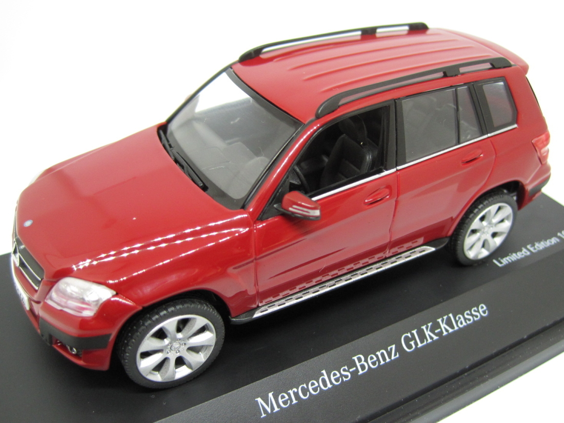 【気軽に楽しむ大人のインテリア】Mercedes-Benz GLK/Red -1/43-思い出 夢 ノスタルジー 蘇る ☆未使用、未展示品☆即決有☆彡_画像1