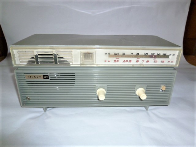 ヤフオク! - シャープの5球スーパー真空管ラジオ UK-70 鶯色 修復...