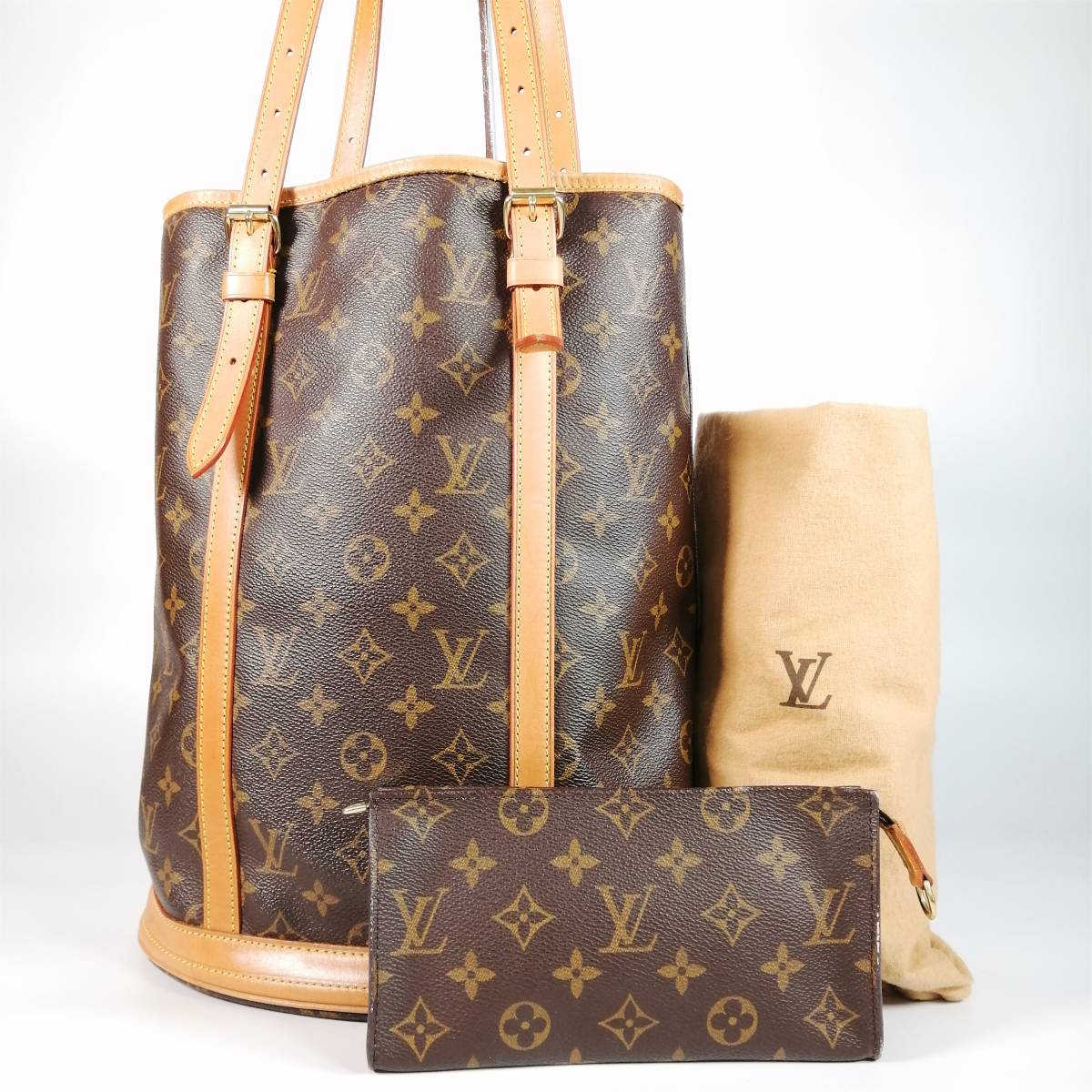 LOUIS VUITTON ルイヴィトン モノグラム バケット GM バケツ トート