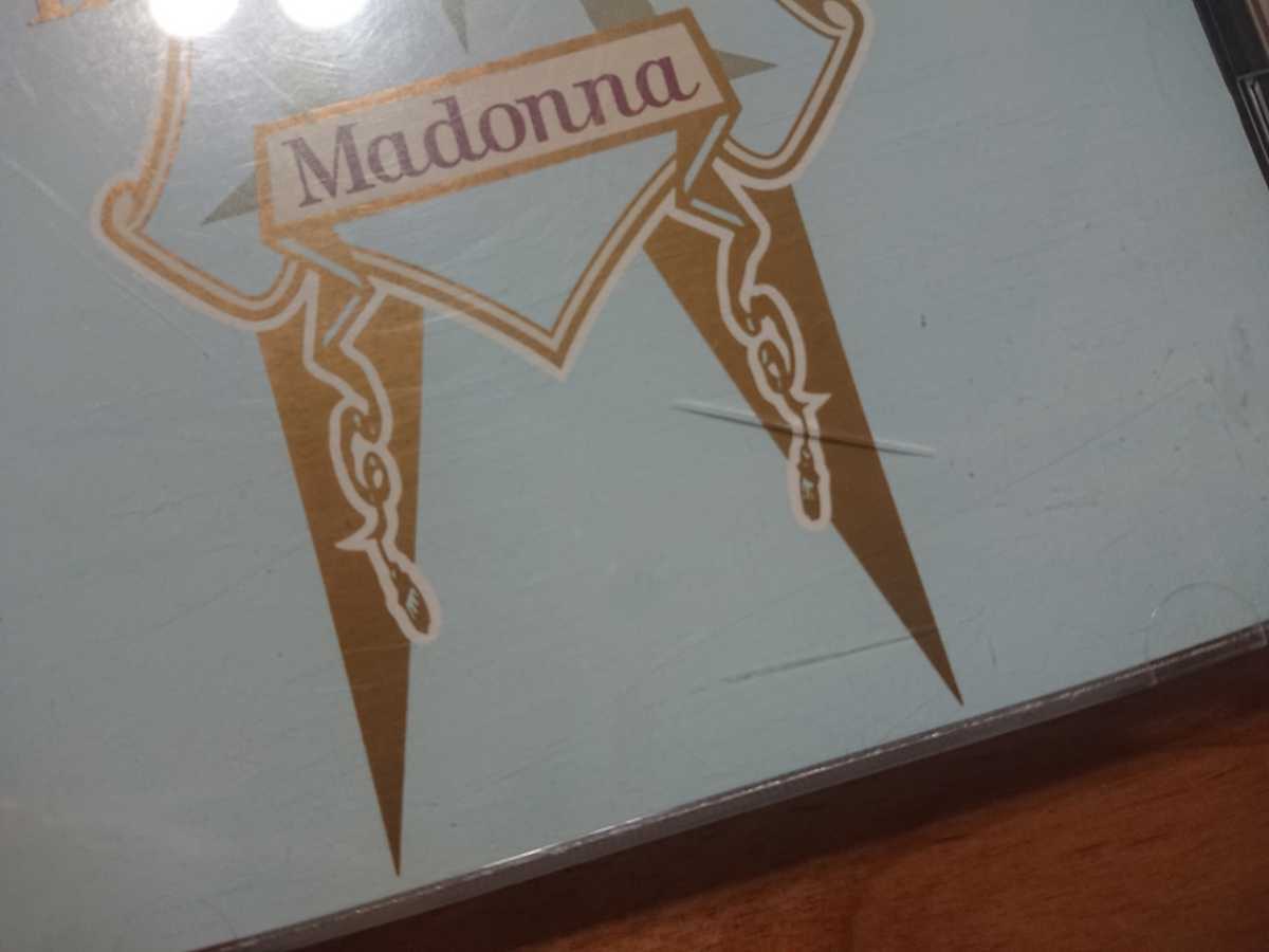 ★マドンナ Madonna ★ウルトラ・マドンナ～グレイテスト・ヒッツ The Immaculate Collection ★CD ★ケースヒビあり ★中古品