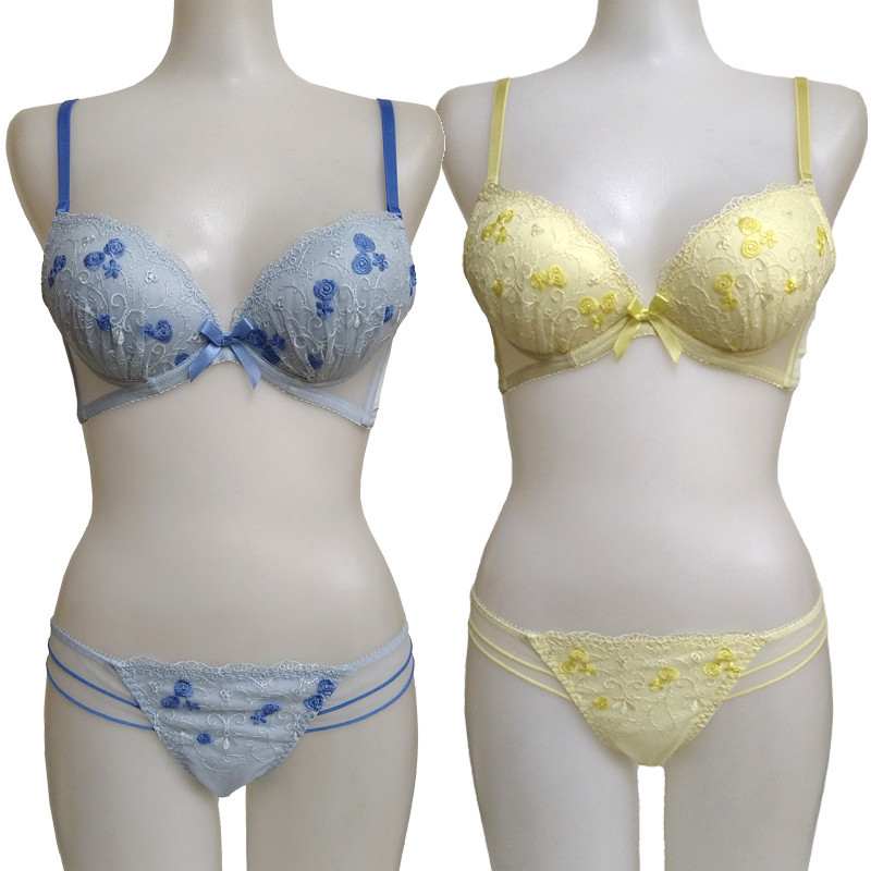 * small flower embroidery race bra & shorts F65 size cream color 