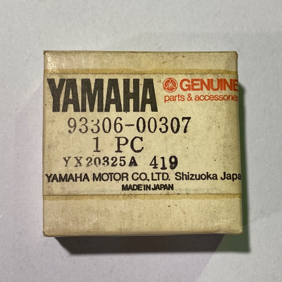【4】　YAMAHA　ヤマハ　純正　ベアリング　93306-00307　未使用　長期保管品_画像1