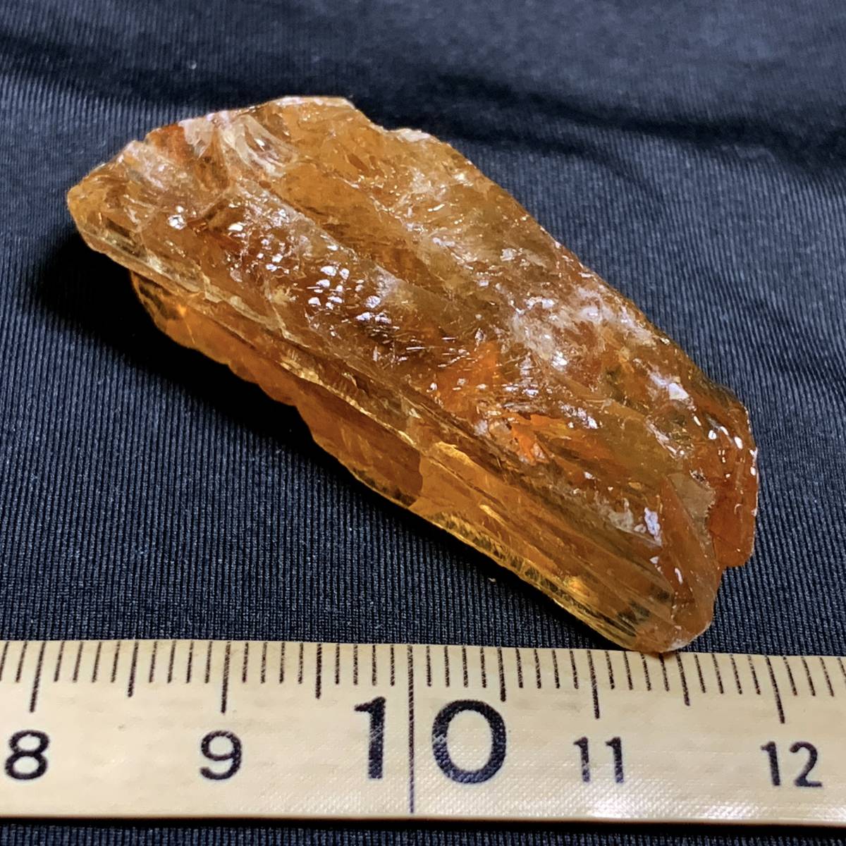 琥珀方解石・19g（中国産鉱物標本）_画像2