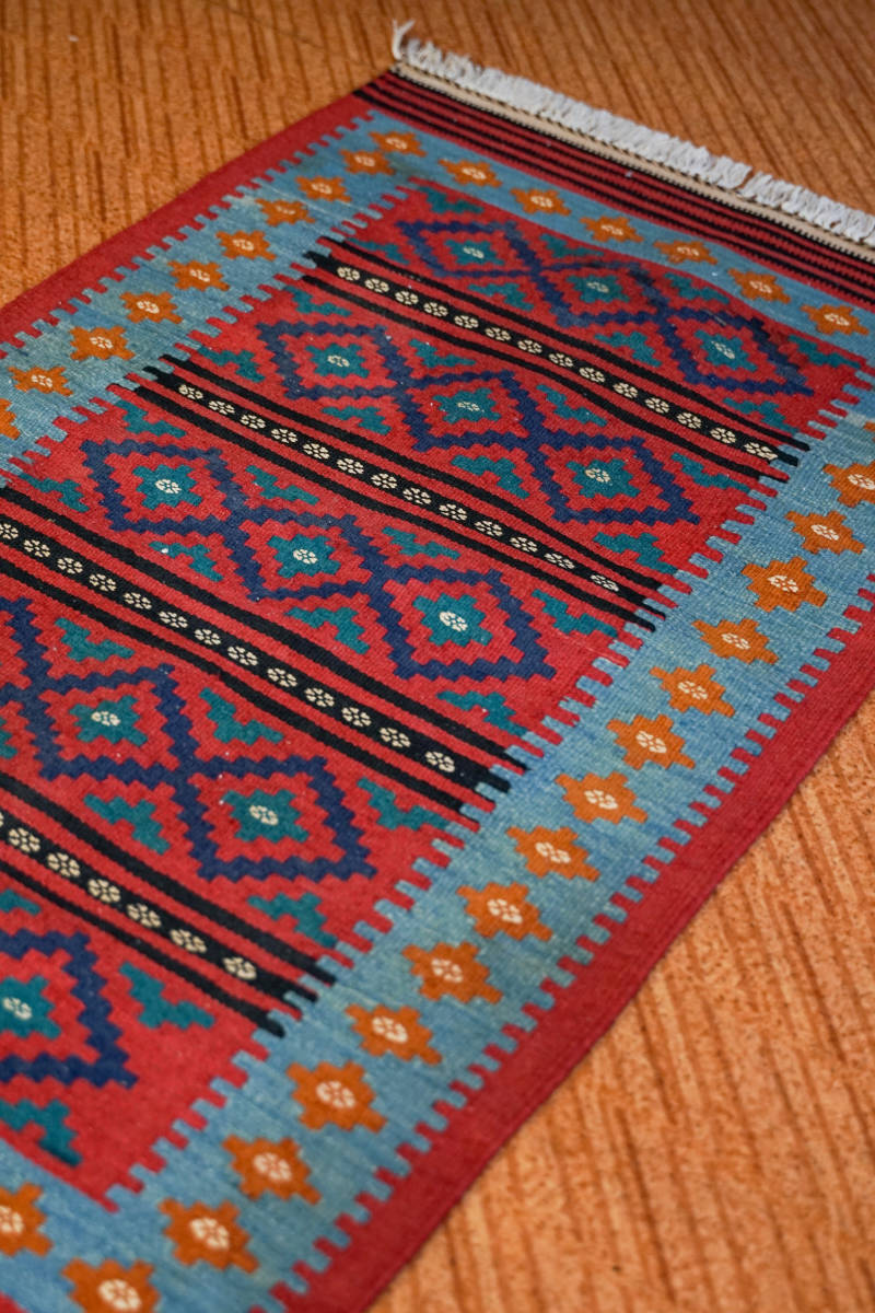 トライバルラグ・アフガニスタン・キリム. 手織り絨毯 Size: 104cm x