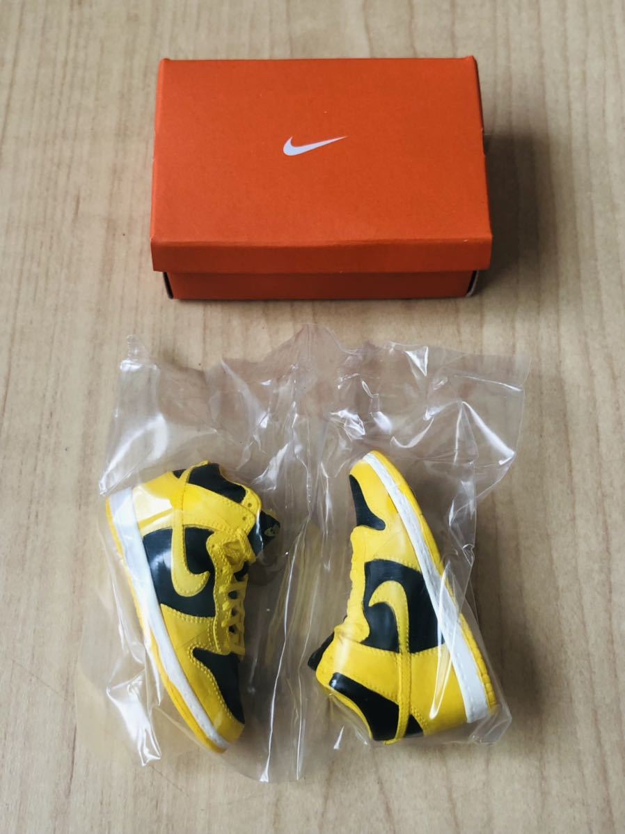 新品未開封 NIKE DUNK HIGH miniature collection iowa ナイキ ダンク