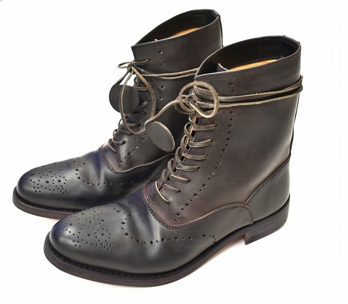 SAK (サク) Lace-up Medallion Boots Exclusive レースアップ
