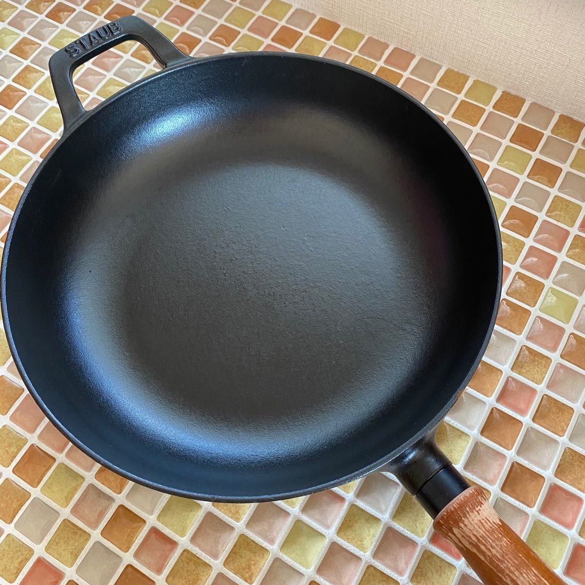 Staub ストウブ ヴィンテージフライパン 24cm 鉄フライパン ヘンケルス