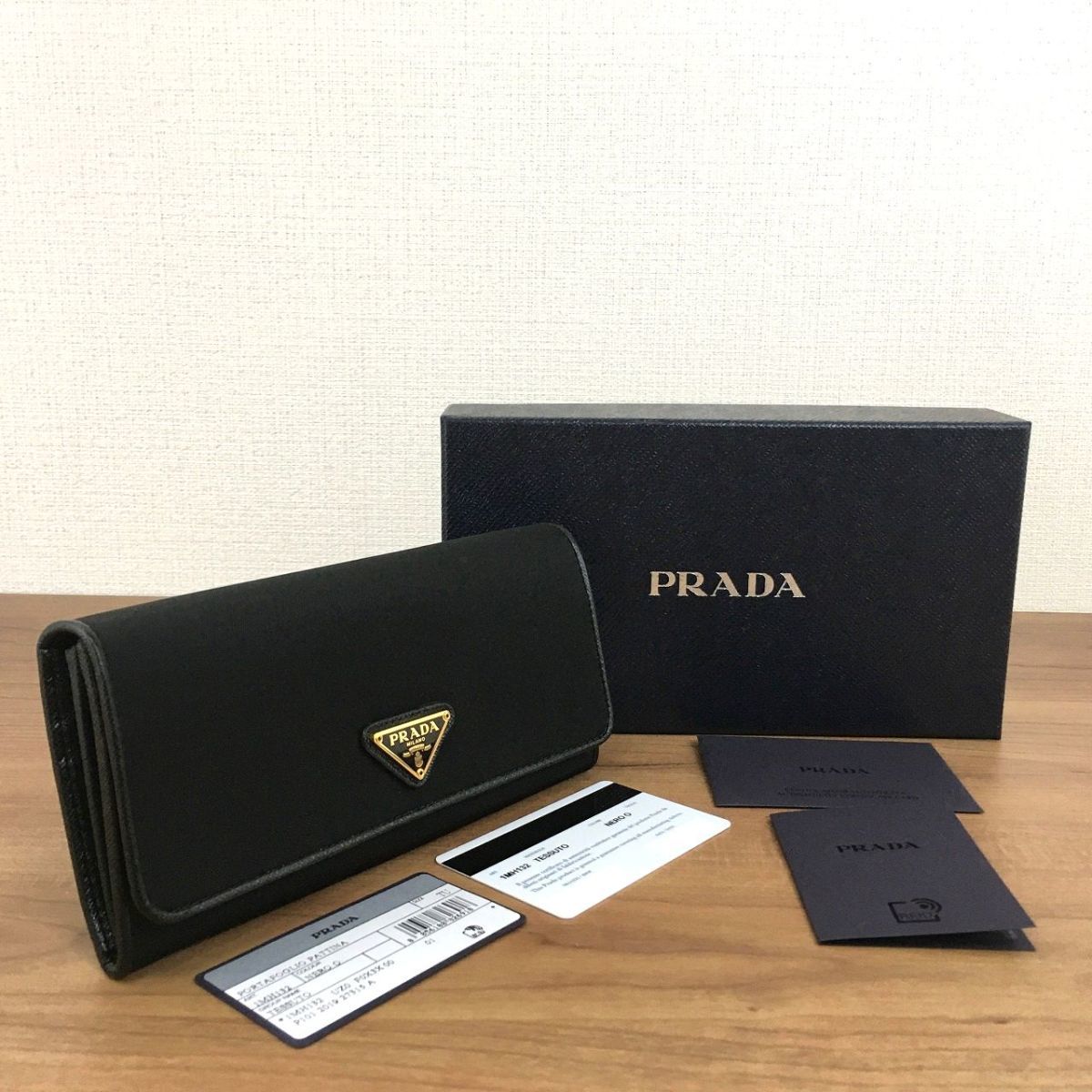 激安価格と即納で通信販売 送料無料 未使用品 PRADA 長財布 カード