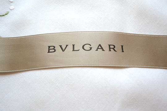 ★ブルガリBULGARI　包装用リボン　金色　太幅142cm_画像2