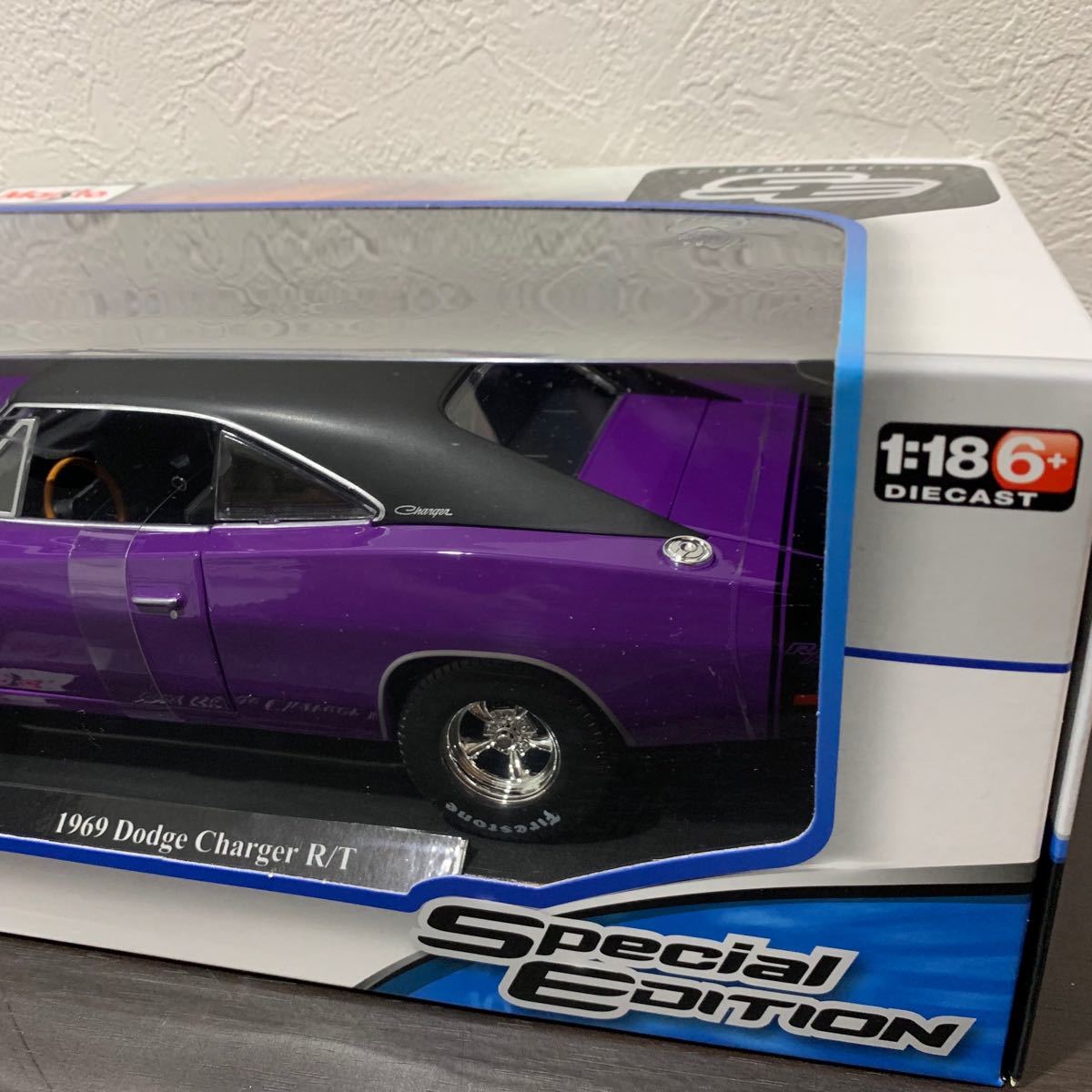 1969 DODGE Charger T 18 MAISTO R Purple 乗り物のおもちゃ | eu ...