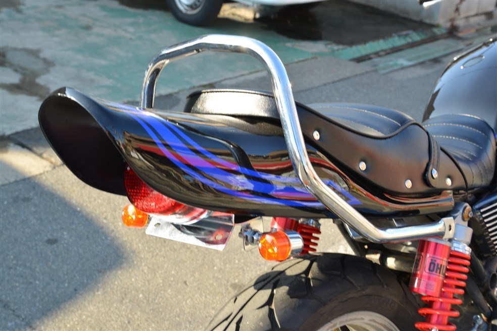 ゼファー400Χ Z2テール カウル 黒 金 火の玉 車・バイク ゼファー400Χ Z2テール カウル 黒 金 火の玉 車・バイク