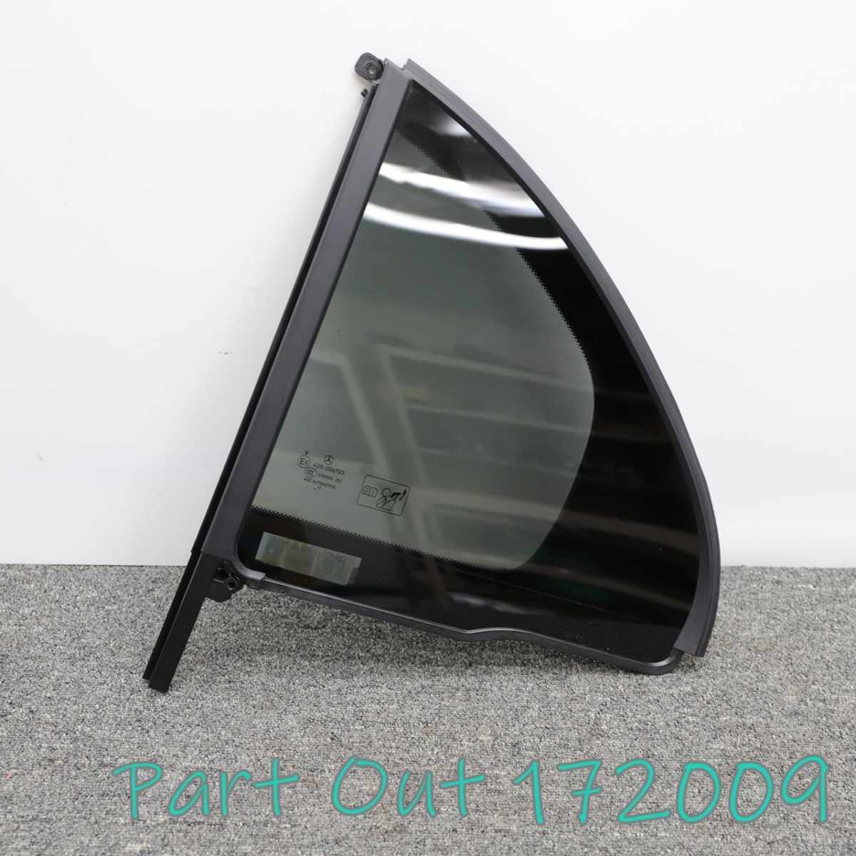 [M-20] Benz W177 A200d left rear door glass triangle window fixing parts glass A1777300300 AMG line used 