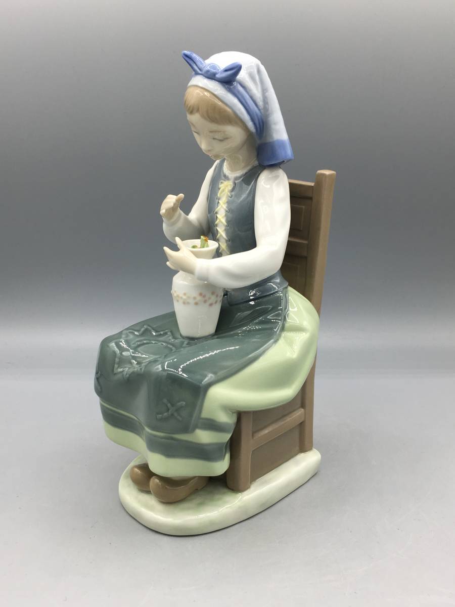 オープニングセール】 リヤドロ リアドロ 置物 陶器 スペイン製 女性 