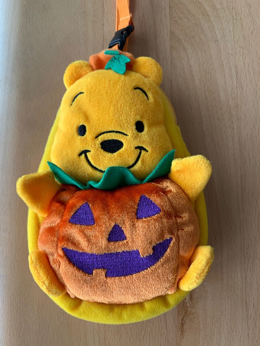 Paypayフリマ ハロウィン ディズニー プーさん ぬいぐるみポーチ