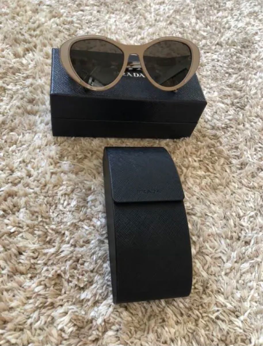 贈与贈与PRADA PR02VSF 1AB5S0 54サイズ フォックス型 新品 サングラス