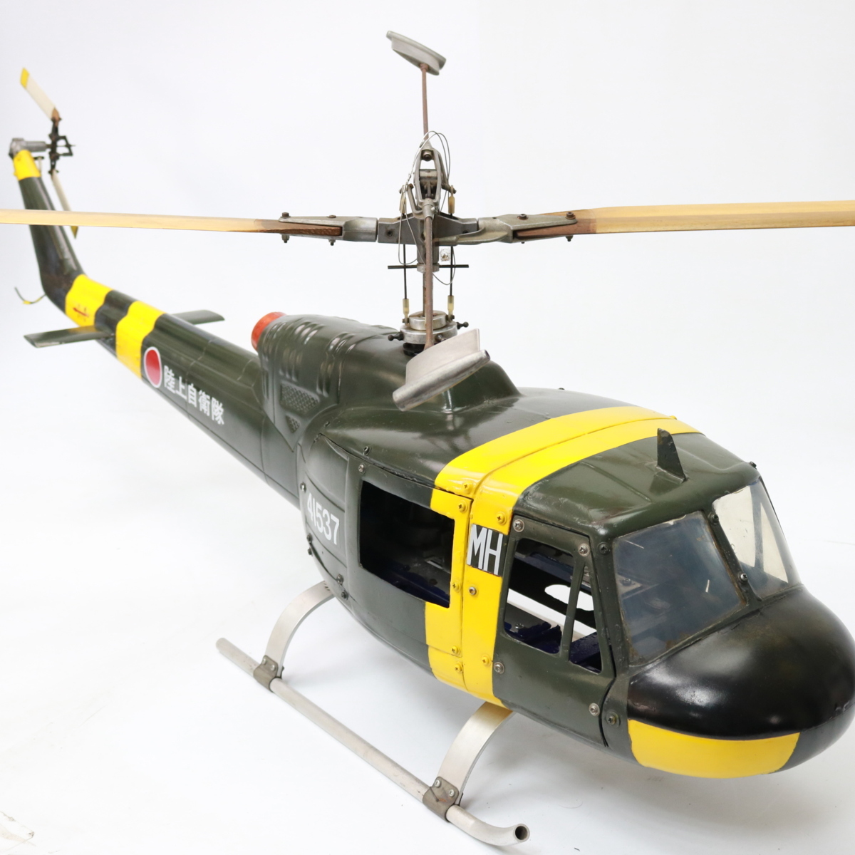店049) 陸上自衛隊モデル UH-1B 富士重工 全長124㎝ 41537 ラジコン ヘリコプター 特大サイズ