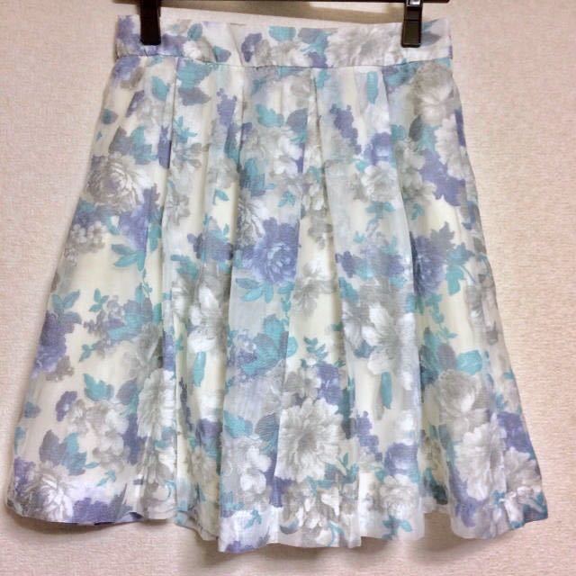  new goods *INGNIsia- floral print flair skirt M wing 