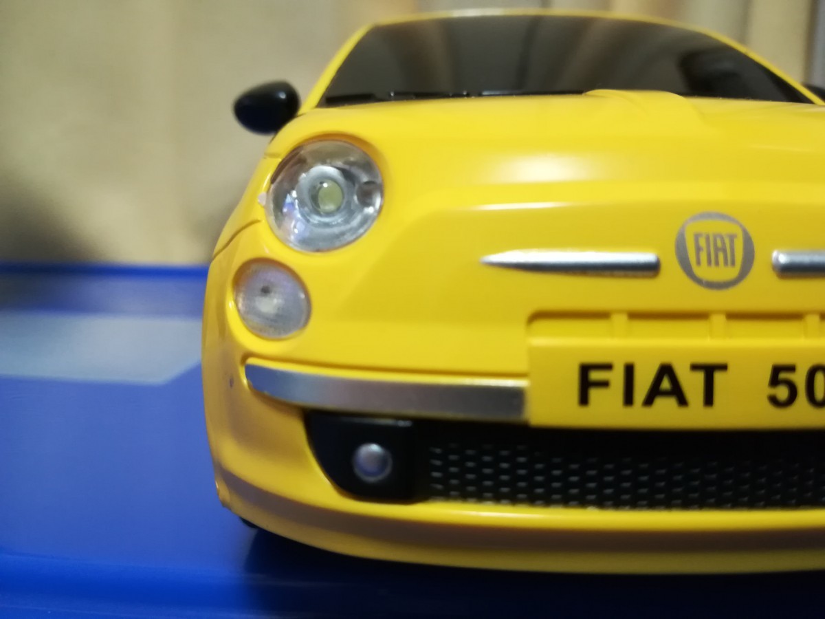 FIAT 500 フルファンクションラジコンカー（イエロー）