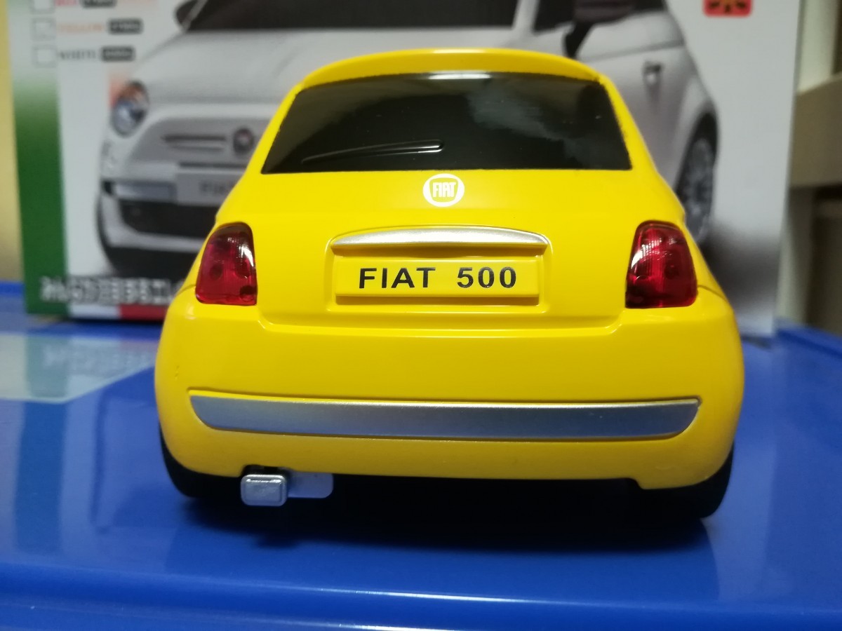 FIAT 500 フルファンクションラジコンカー（イエロー）