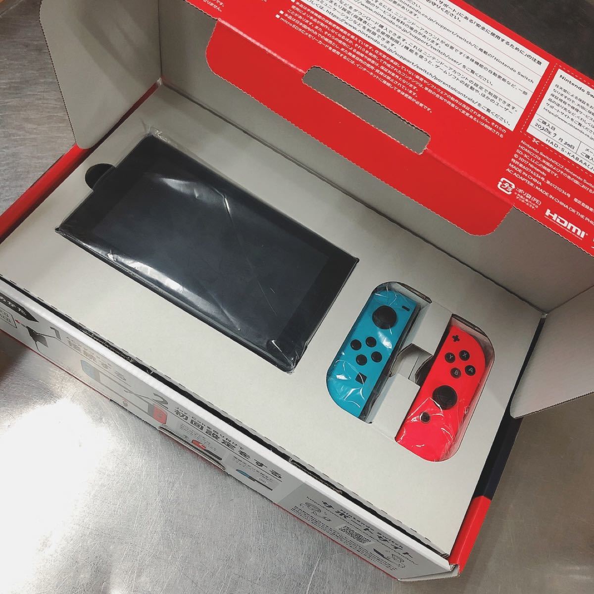Nintendo Switch 新型 本体 Joy-Con (L) ネオンブルー / (R) ネオンレッド任天堂