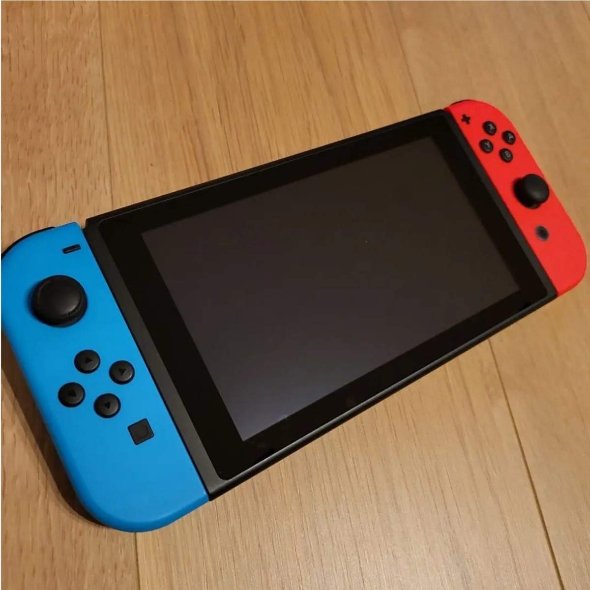 Nintendo Switch「バッテリー持続時間が長くなった新モデル」 Nintendo Switch ニンテンドースイッチ