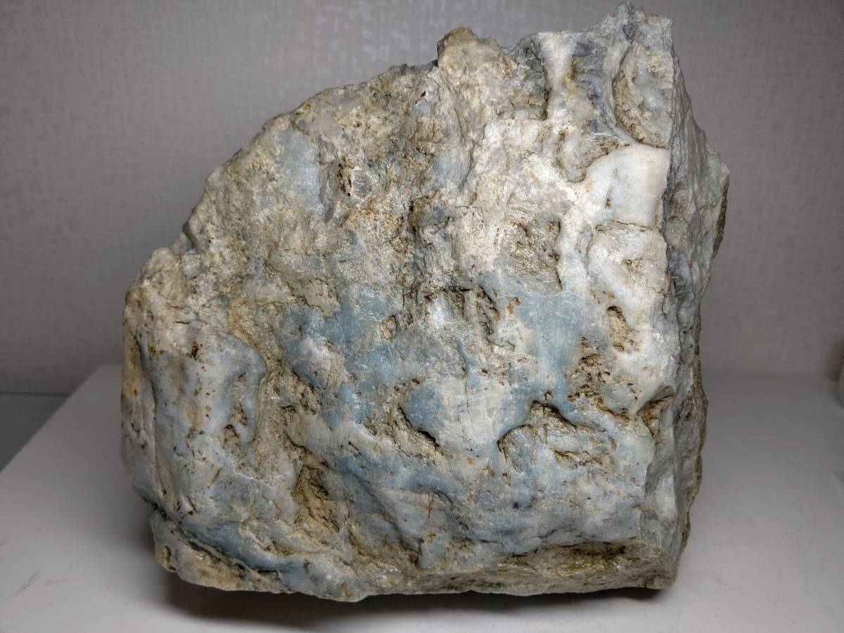 までの 鮮緑 62g M 翡翠 ヒスイ 原石 鑑賞石 自然石 誕生石 鉱物 水石 宝石 ただきます