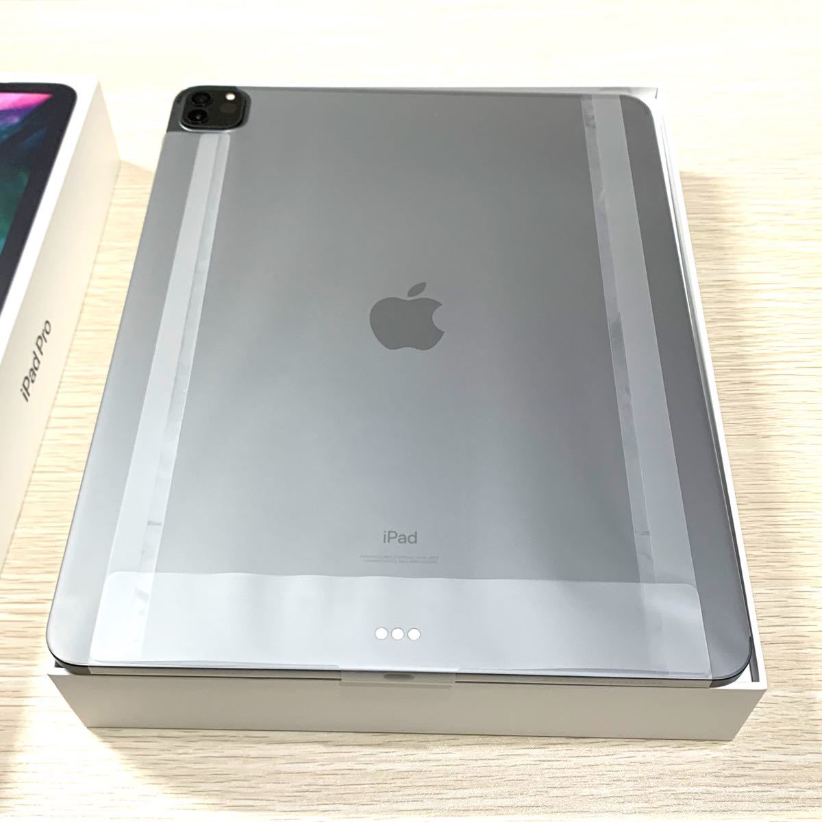 iPad Pro 12.9インチ Wi-Fi 128GB スペースグレイ 第4世代 ☆本体・付属品未使用☆ 新品同等品