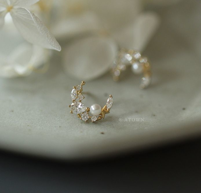 ムーンピアス パール ジルコニア 三日月 シルバー 925 CZ シルバーピアス 両耳 月ピアス