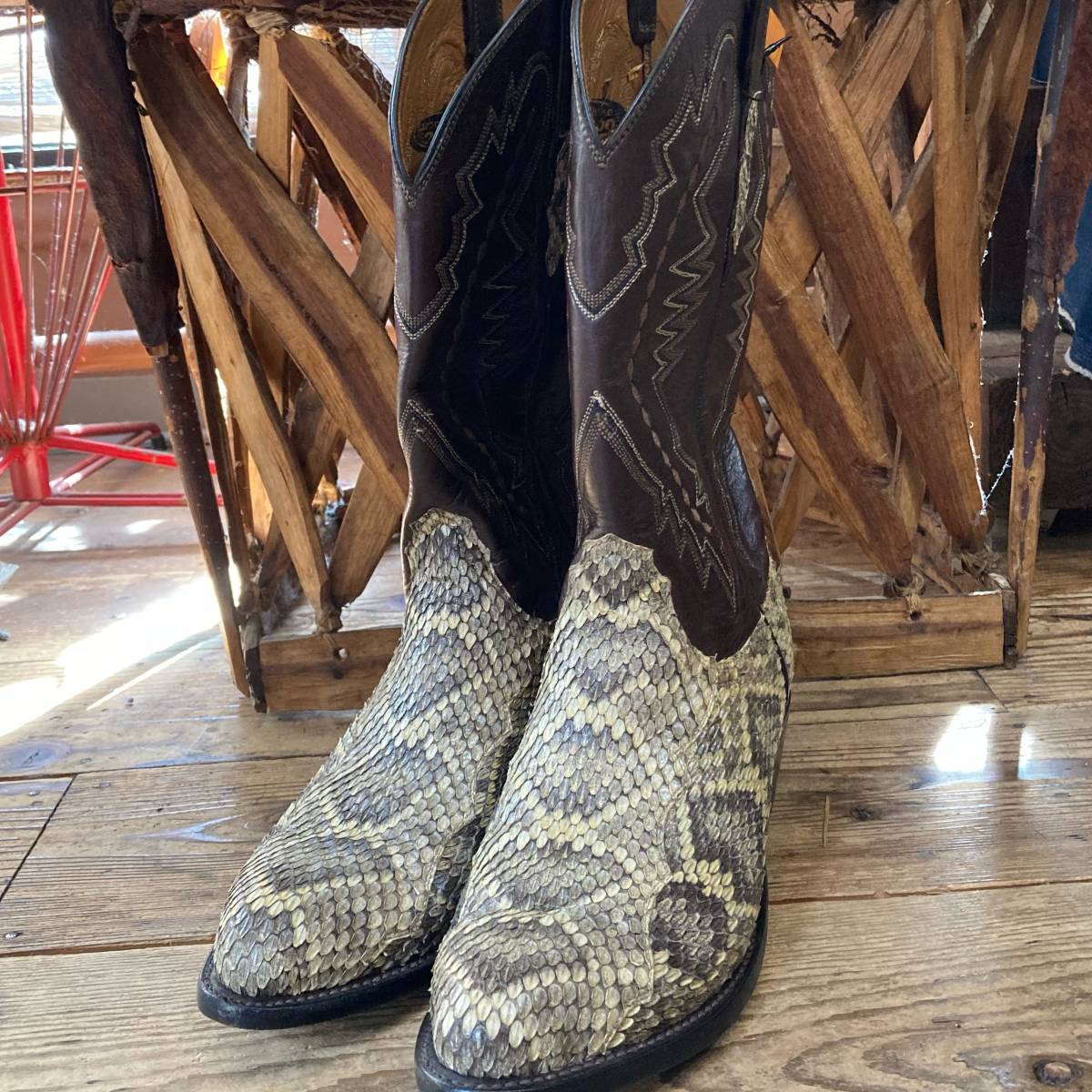 100％の保証 ルケーシー lucchese ヘビ ウエスタンブーツ パイソン