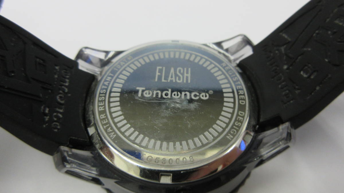 ●○62104 TENDENCE(テンデンス) 腕時計 フラッシュ TG530008 メンズ 黒×パープル 動作品 ○●_画像5