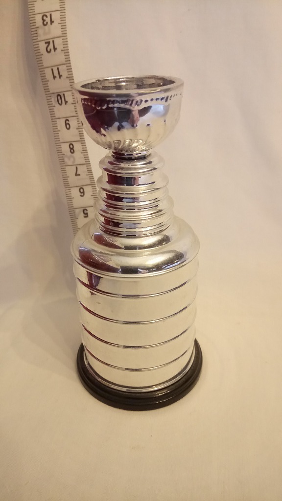 NHL хоккей New York * Islander s Mini Stanley cup не продается 