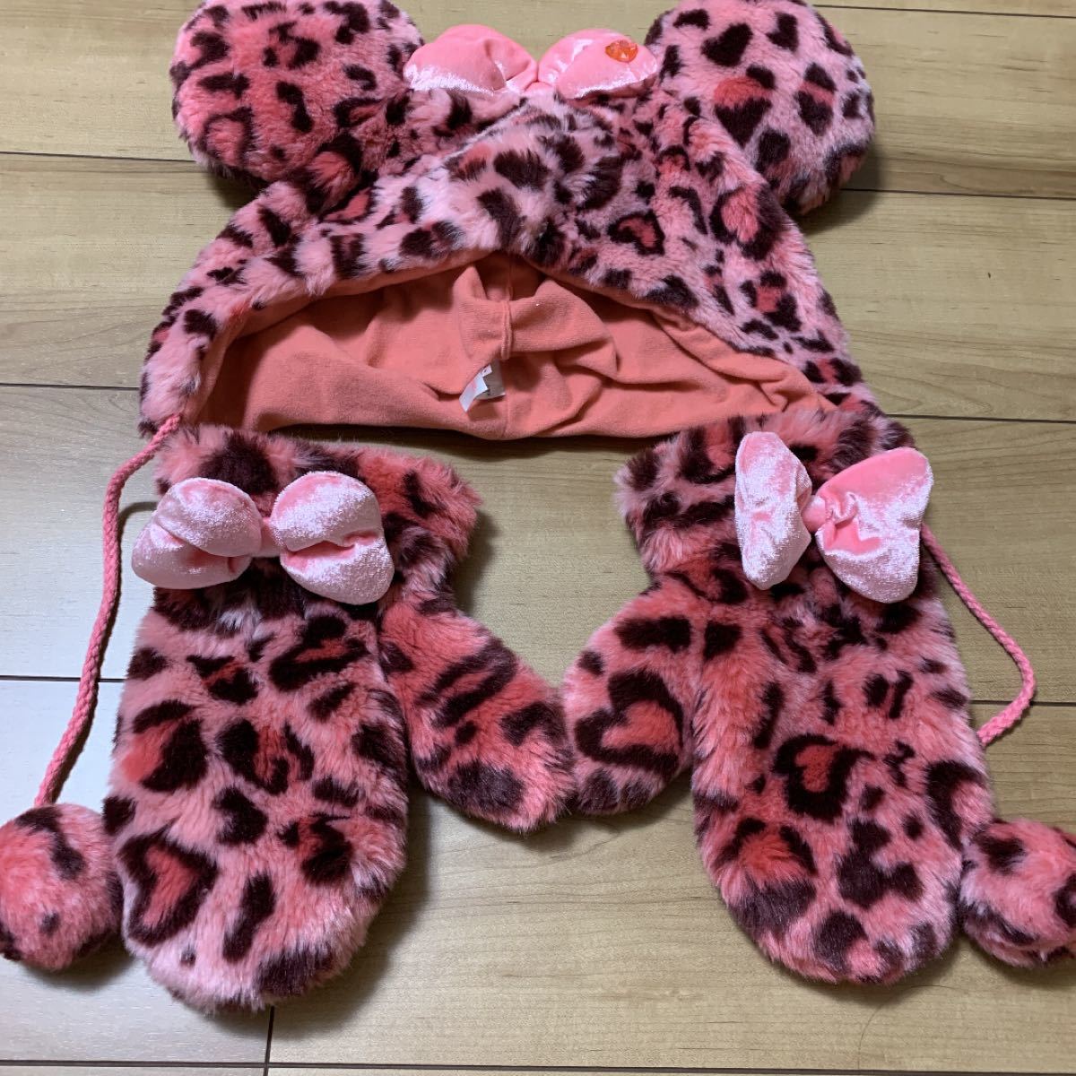 Paypayフリマ ディズニー ミニー ボア 手袋 帽子セット Paypayフリマ ディズニー ミニー ボア 手袋 帽子セット