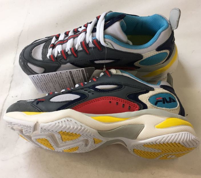 新品 FILA フィラ 23.5cm レディース スニーカー