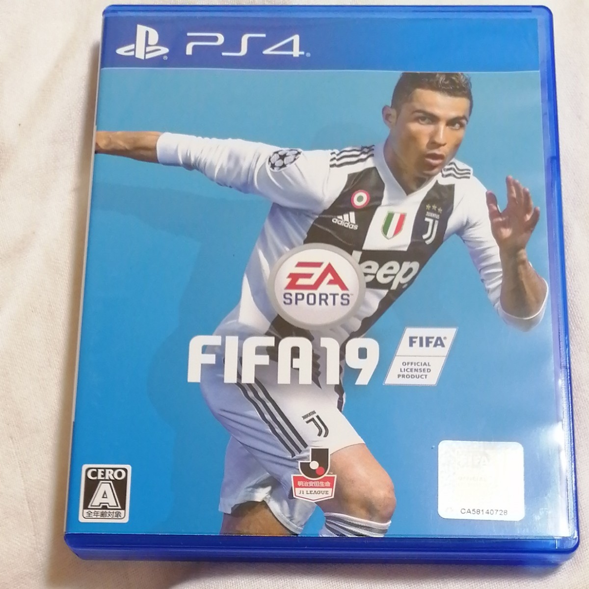 【PS4】 FIFA 19 [通常版]　中古