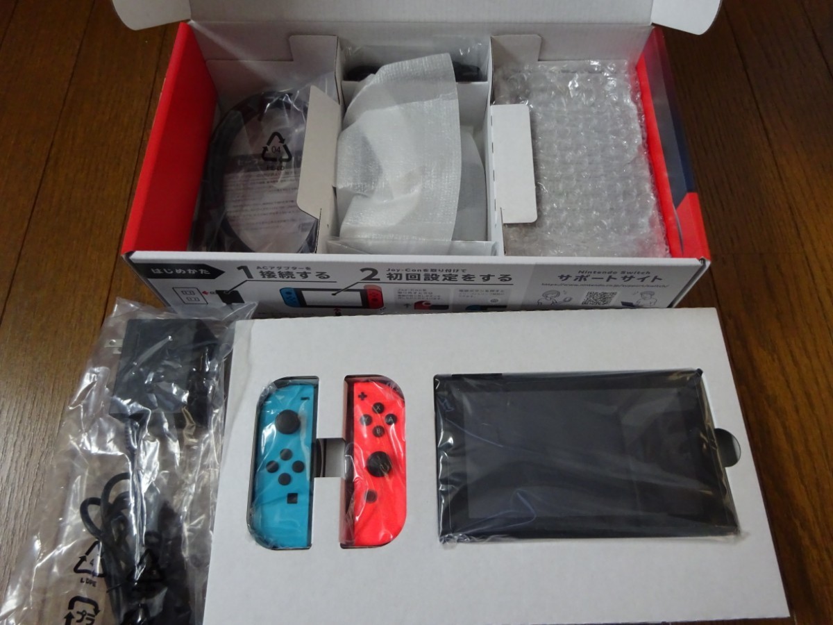 ニンテンドースイッチ  Joy-Con (L) ネオンブルー (R)  ネオンレッド Nintendo Switch