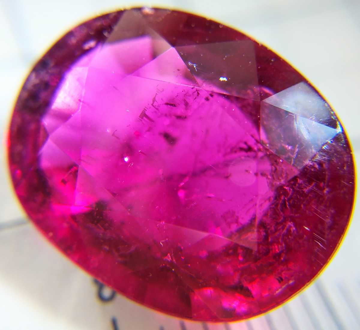希少 天然ルベライト9.87ct ソーティング付き とろみのあるネオン