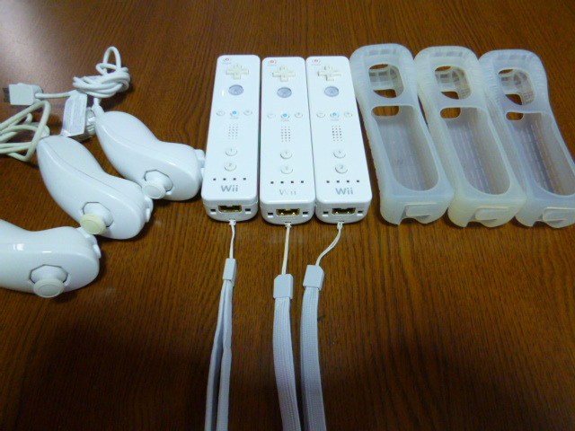 RSJN036【送料無料】Wii リモコン ヌンチャク　ジャケット ストラップ 3個セット ホワイト （動作良好 クリーニング済)