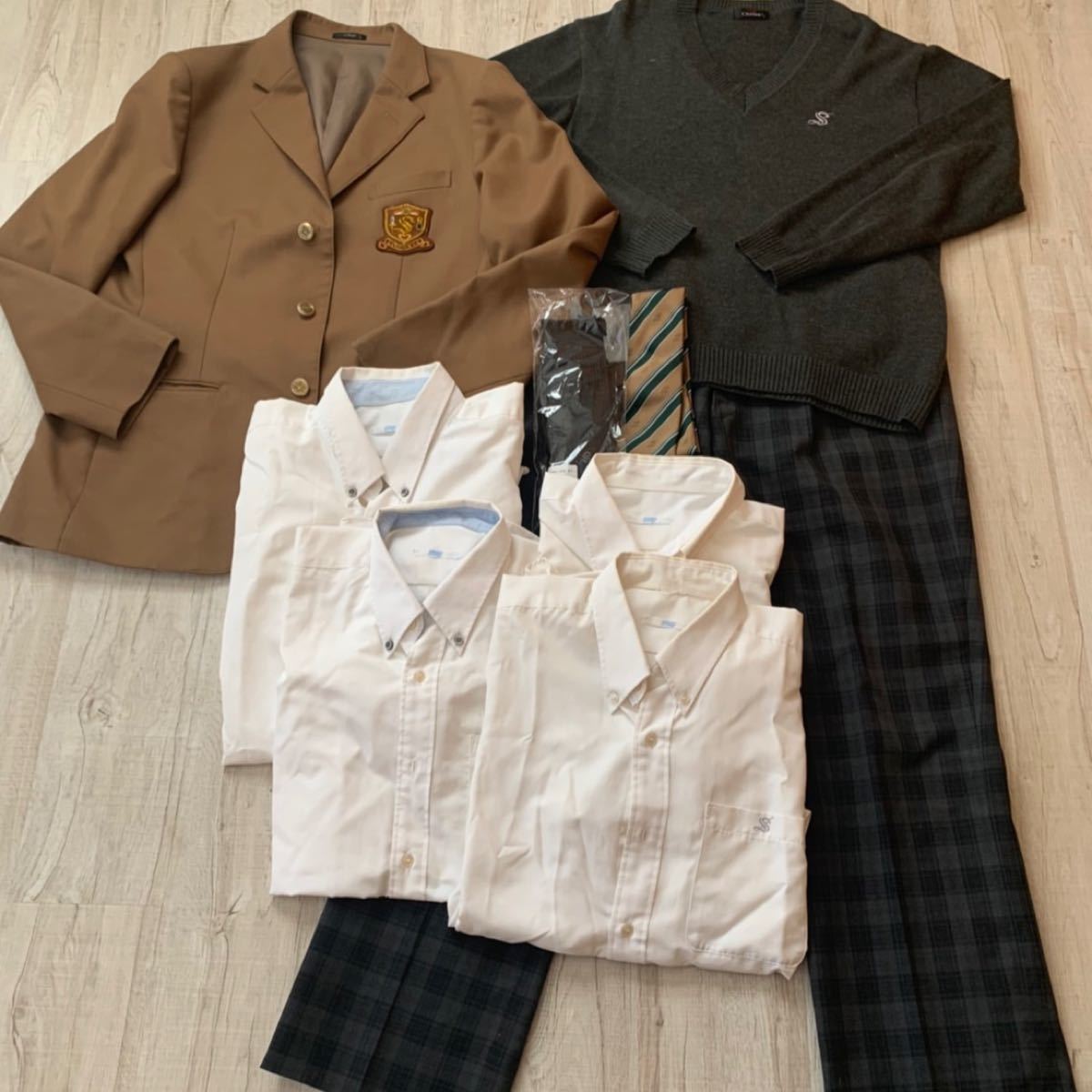 最終値下げ 作新学院高等学校情報科学部男子制服(¥80,000) 最終値下げ 作新学院高等学校情報科学部男子制服(¥80,000)