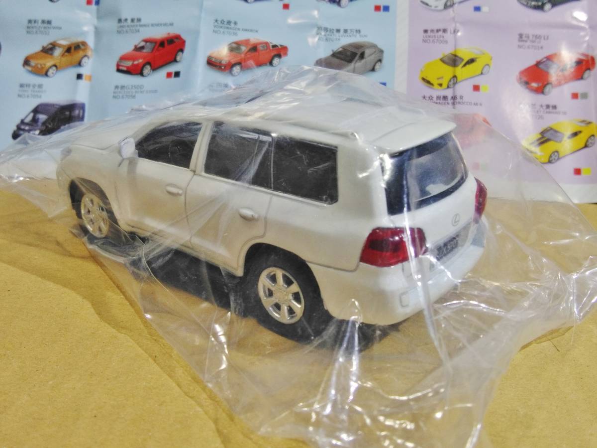 ◎CAIPO 1:43 TOYOTA Lexus LX570 2007年式？ カイポ トヨタ レクサス LX570 ホワイト プルバック◎_画像2