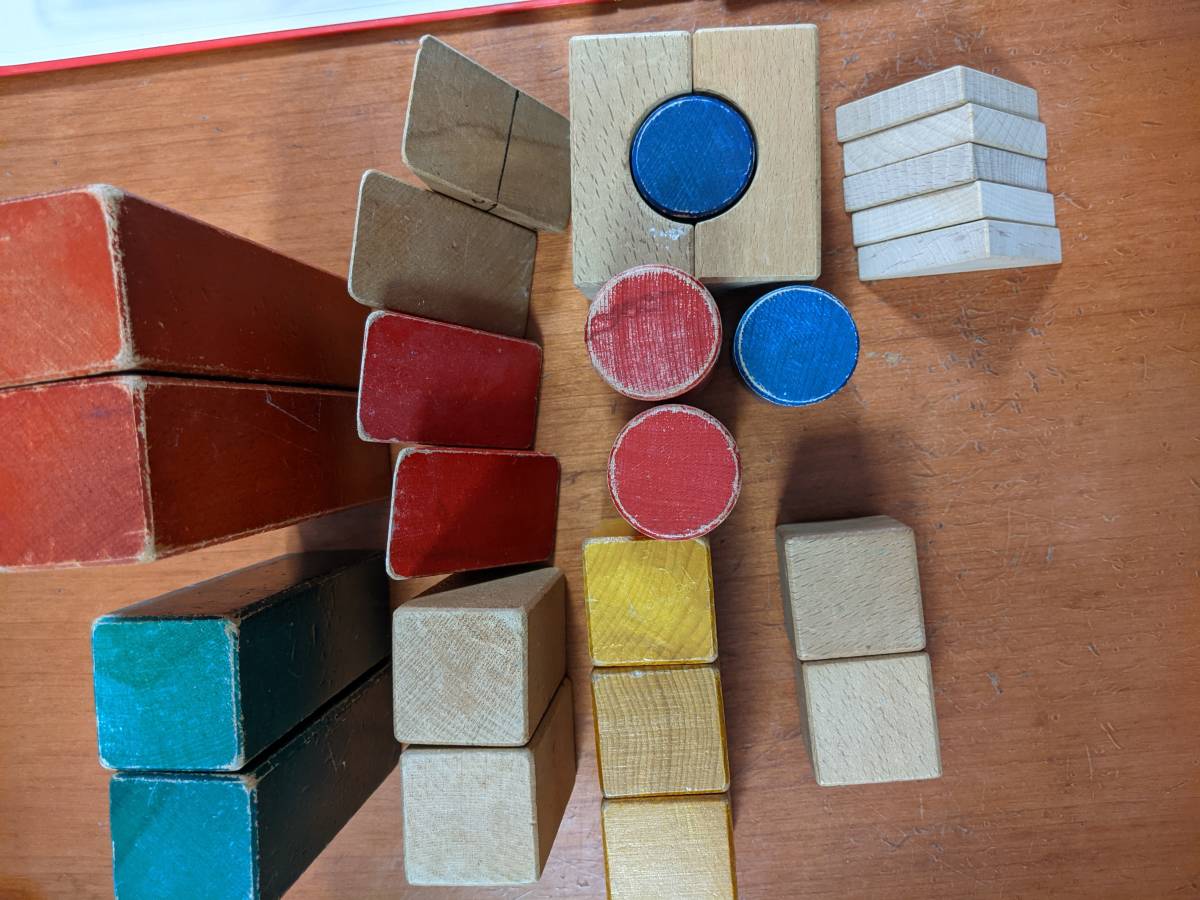 ☆木製　積み木　立体パズル　セット　知育玩具　白ブロック欠品あり　おもちゃ　つみき　積木　ゲーム_画像2
