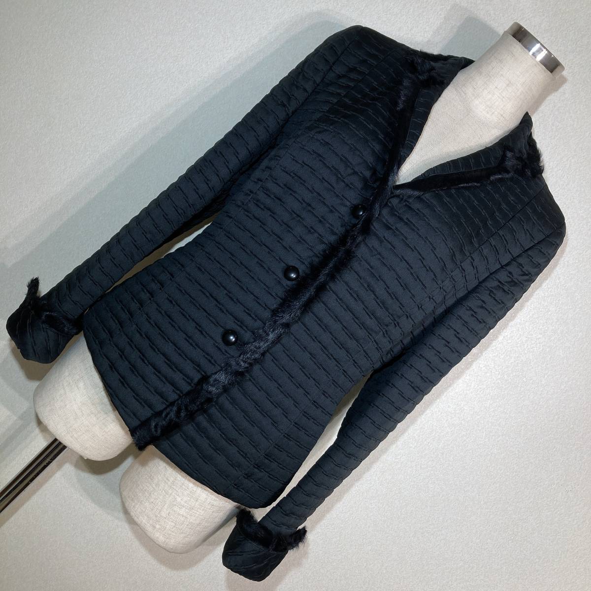 66%OFF!】 ヴァレンティノ イタリー製 黒 上質シルク絹混 ステッチ