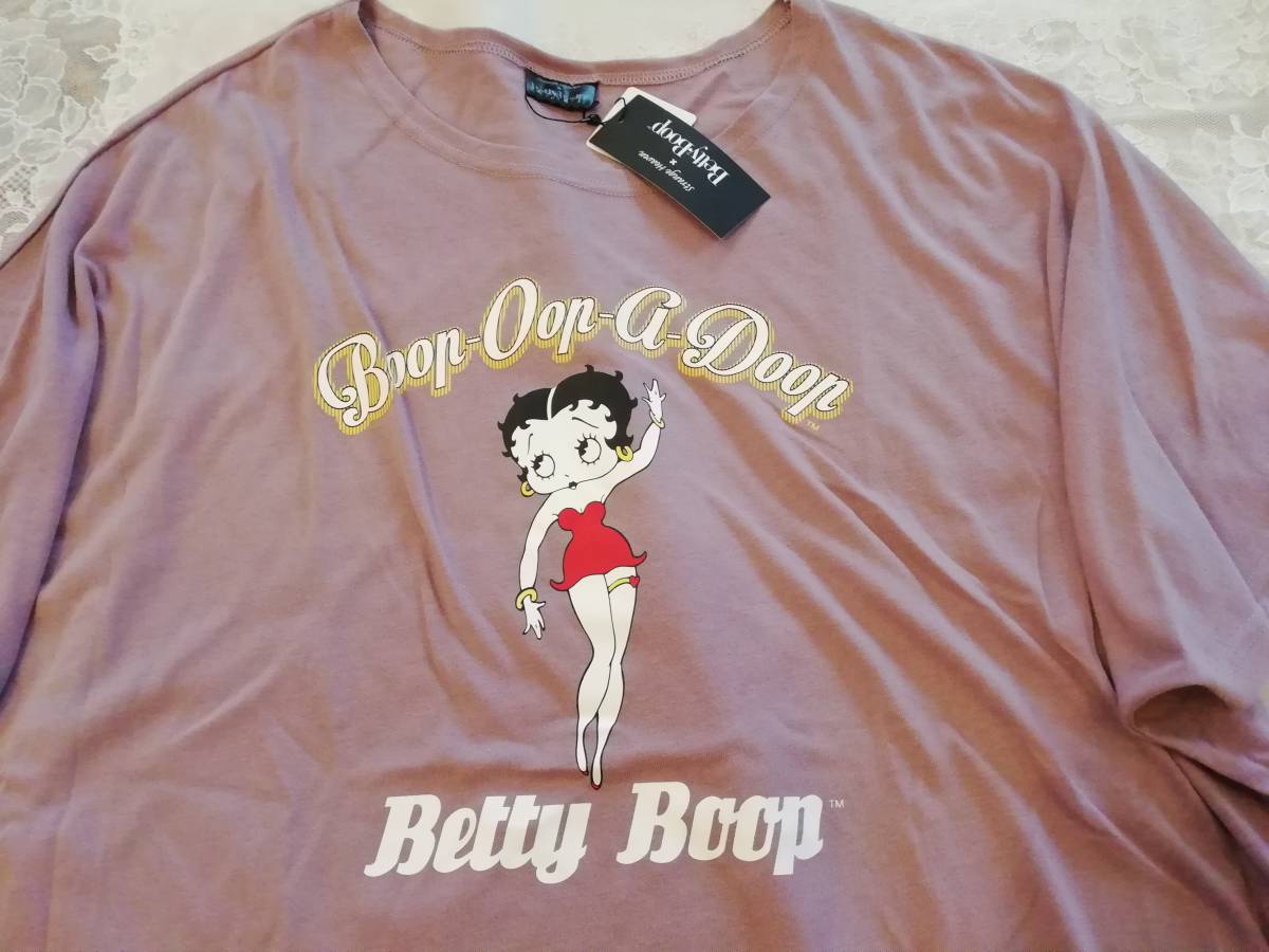 レディース 可愛い Bettyboop 前後にベティちゃん赤色ドレス姿 ロゴイラスト入り淡紫色半袖ドルマンtシャツ O O 大きいサイズ３l イラスト キャラクター 売買されたオークション情報 Yahooの商品情報をアーカイブ公開 オークファン Aucfan Com