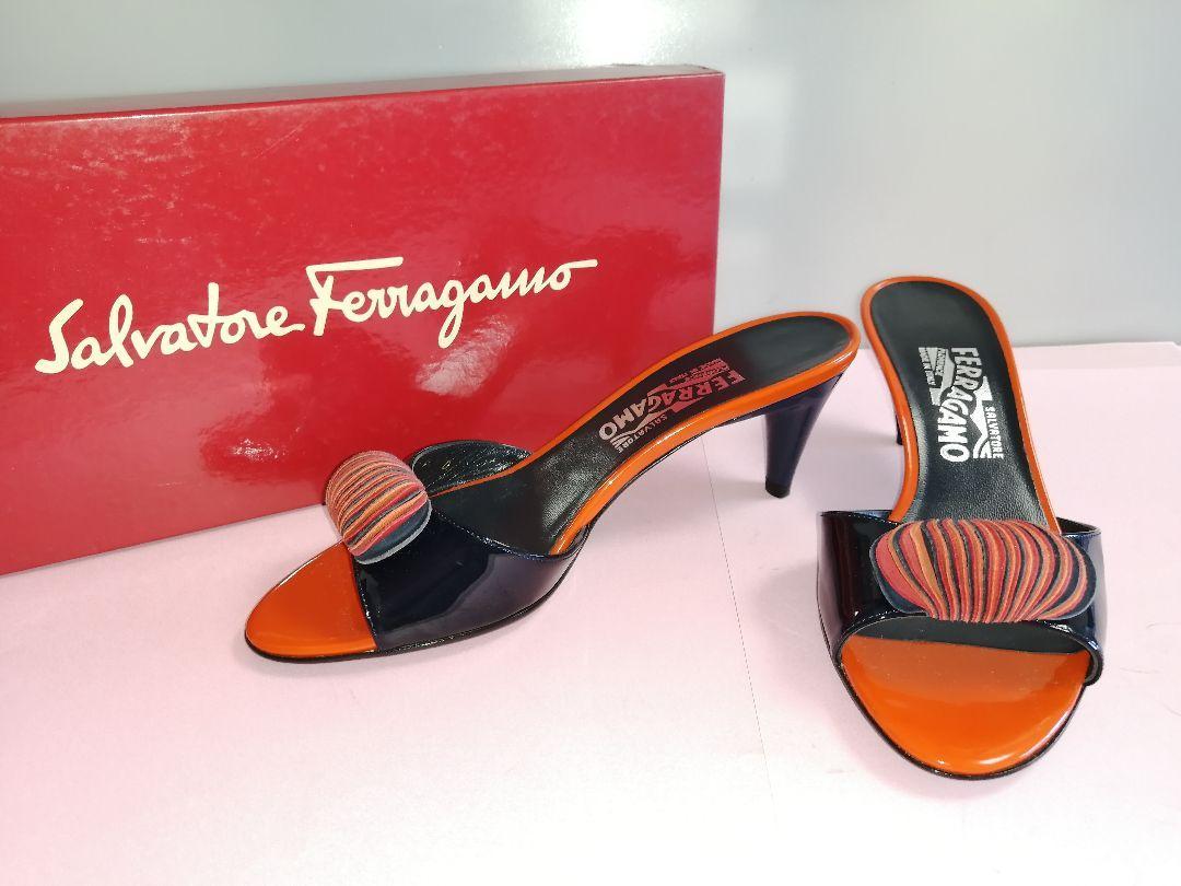 未 使 用 　美　　　　 品 ！ 　 Salvatore Ferragamo サルヴァトーレ フェラガモ 　ミュール 　 21910523