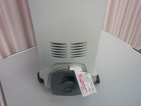 ■■【即決】DeLonghi　デロンギ　オイルヒーター　R670812CF　動作確認OK！_画像3