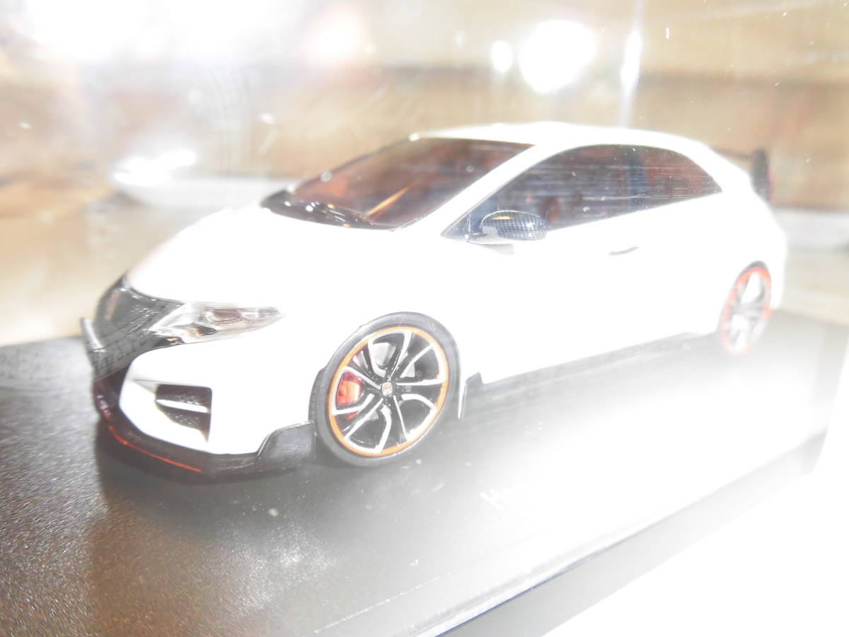 シビック・タイプR　コンセプト2014　【エブロ　1/43　ミニカー】　EBBRO　CIVIC　TYPR・R　CONCEPT2014_画像2