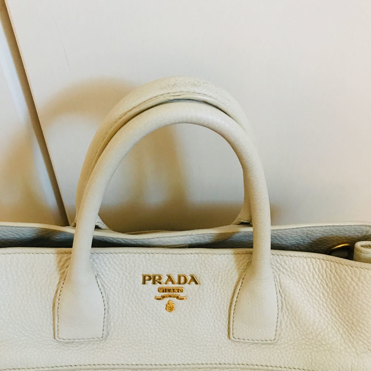 PRADA プラダ ハンドバッグ トートバッグ レディース 白 ギャラン